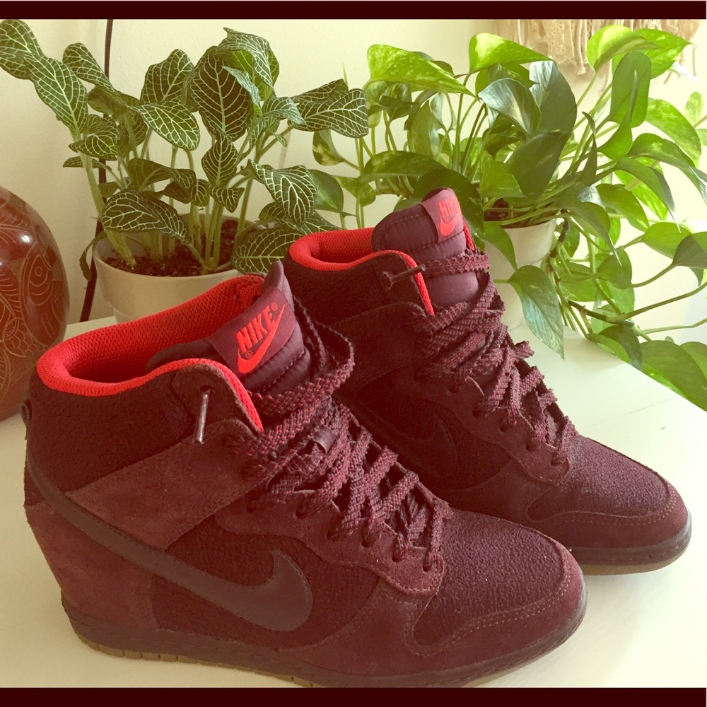 Nike Dunk Sky Hi Burgundy - lightly used